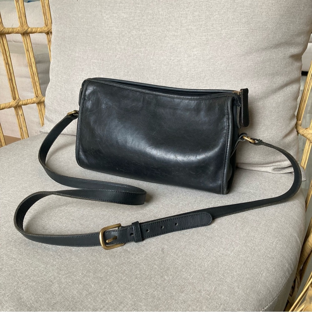 🔥SALE🔥Vintage Coach Taylor Crossbody Black Leather Bag 9944 USA Made Heritage - Picture 3 of 13